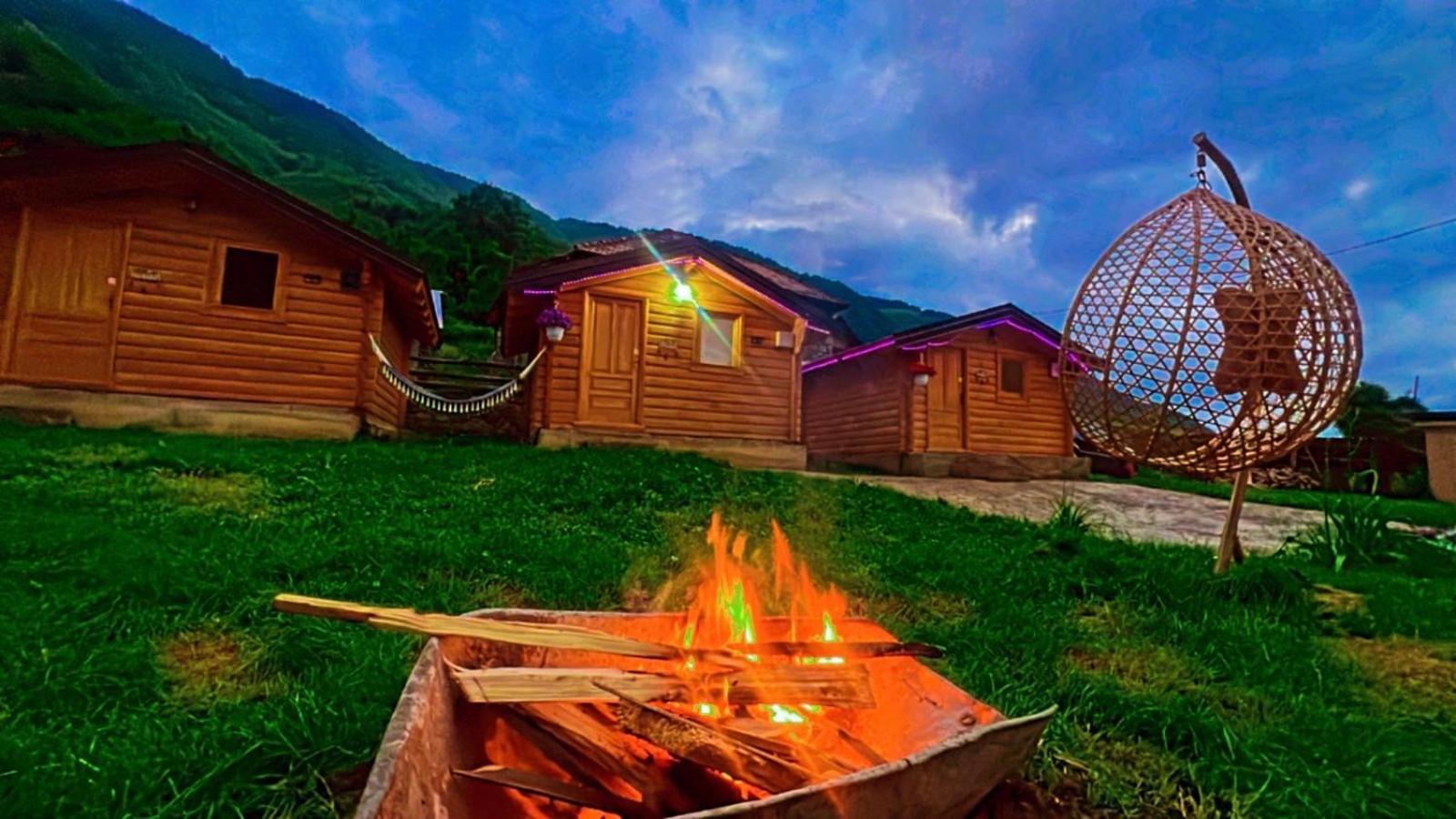 Dedushi Guesthouse &Wood Cabins-Camping Place Gusinje Buitenkant foto